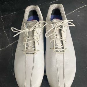 Footjoy DNA size 7 white golf shoes